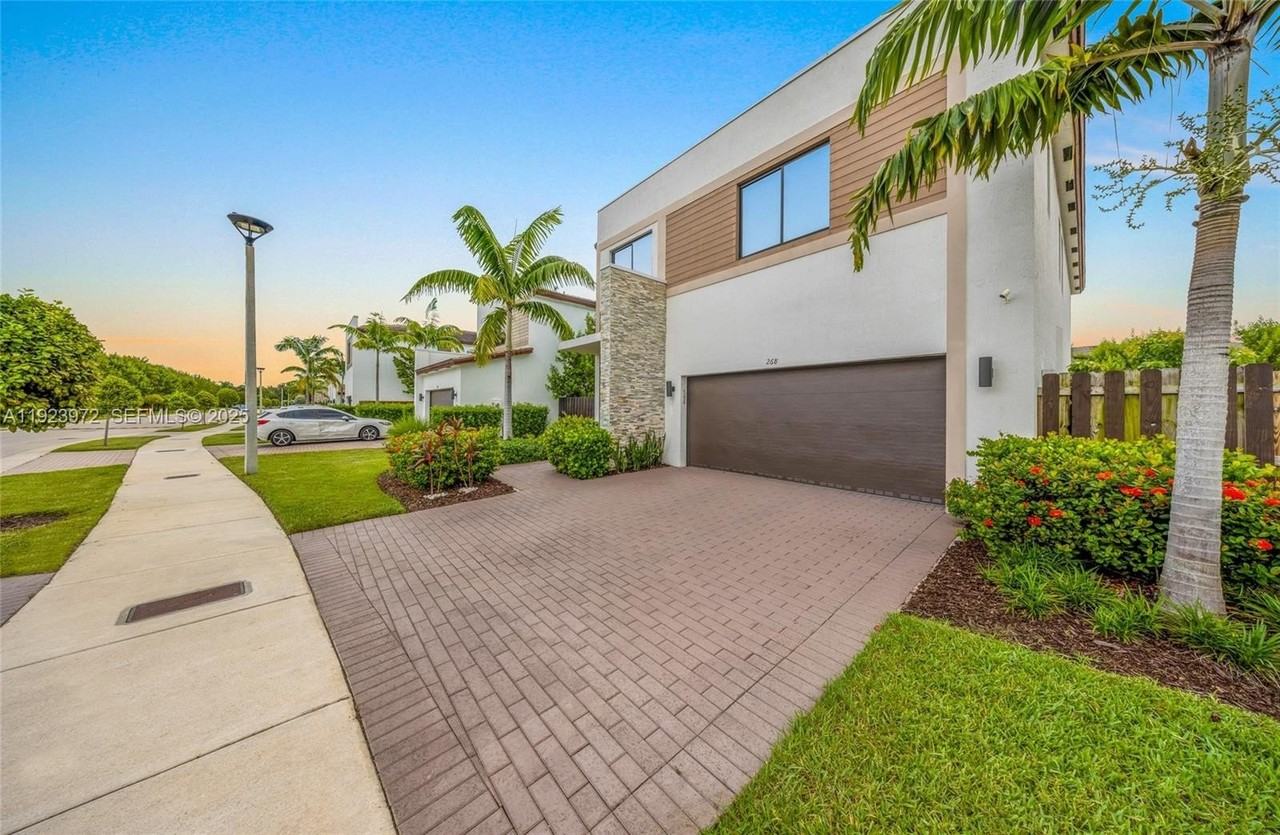 268 Northeast 210th Street #0 - Photo 4 of 50