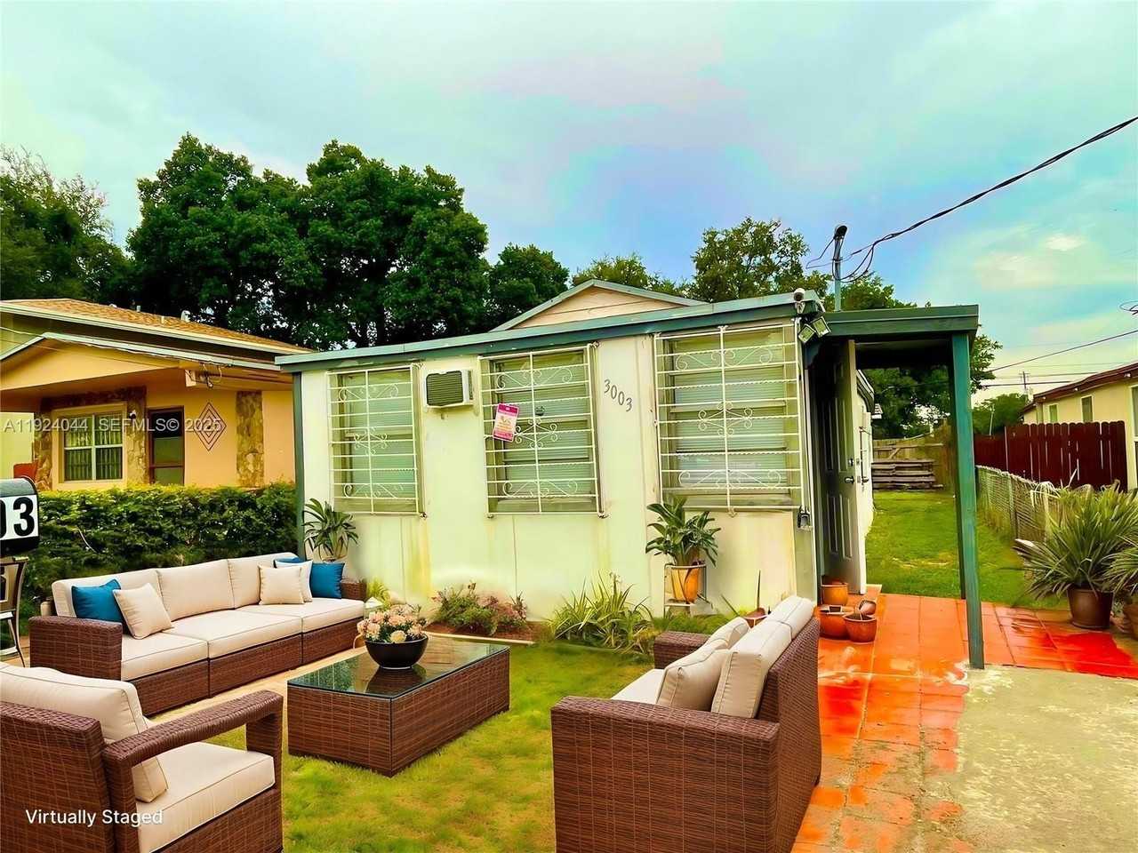 3003 Nw 45th St #A - Photo 2 of 37