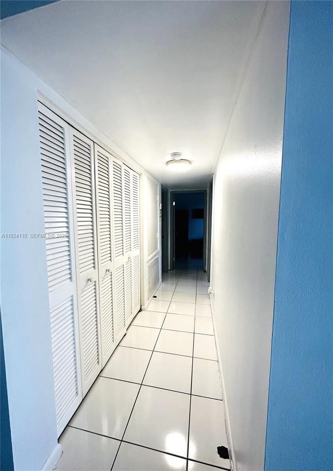 1501 S Ocean Dr #205 - Photo 5 of 15