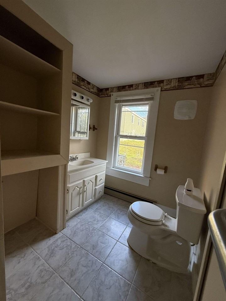 46 Sawmill Hl - Photo 7 of 8