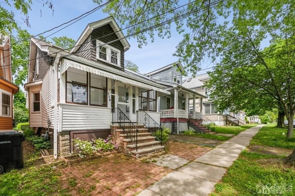 114 S 5th Ave - Photo 2 of 31