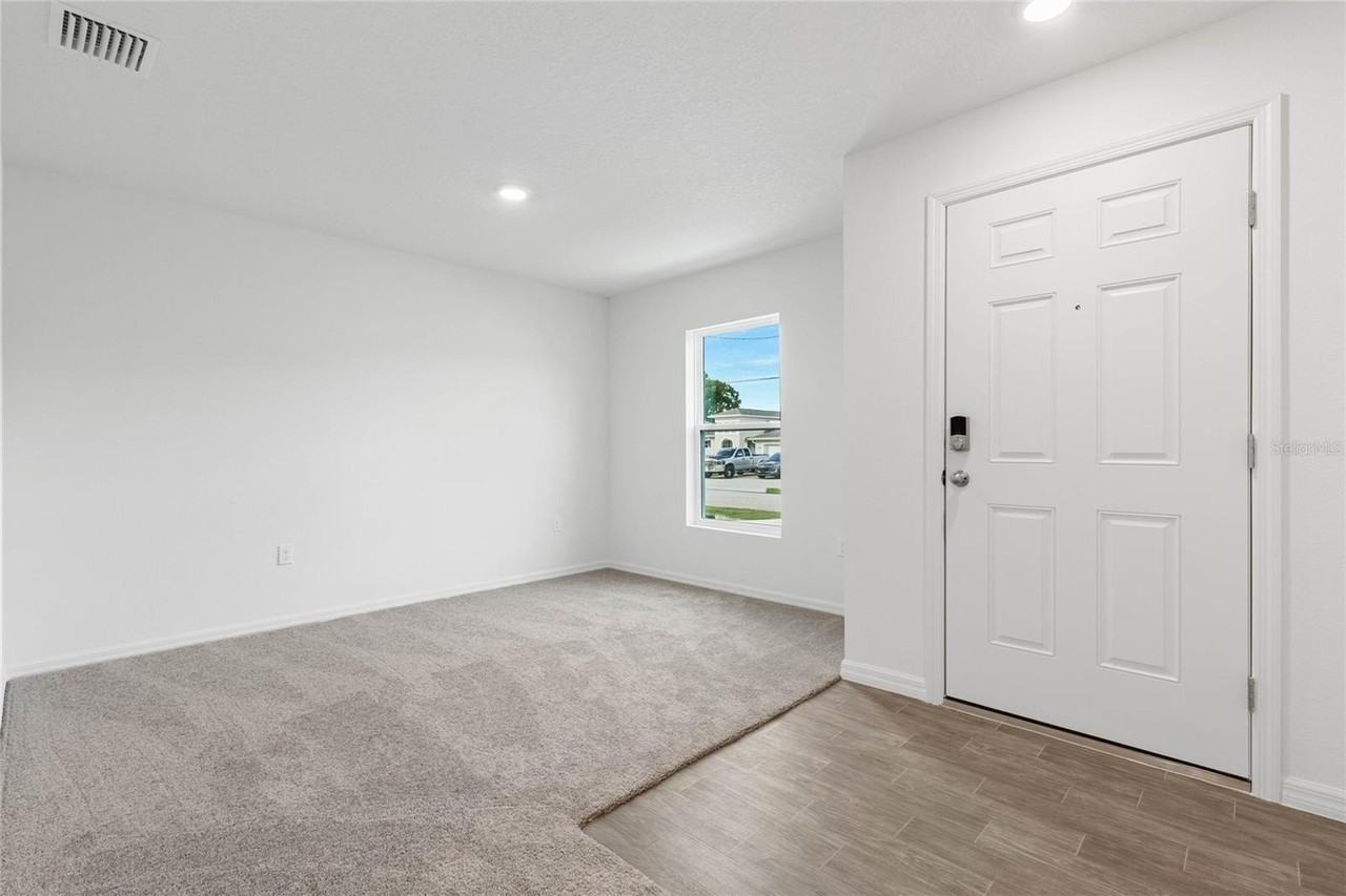 134 Rolling Sands Dr - Photo 2 of 29