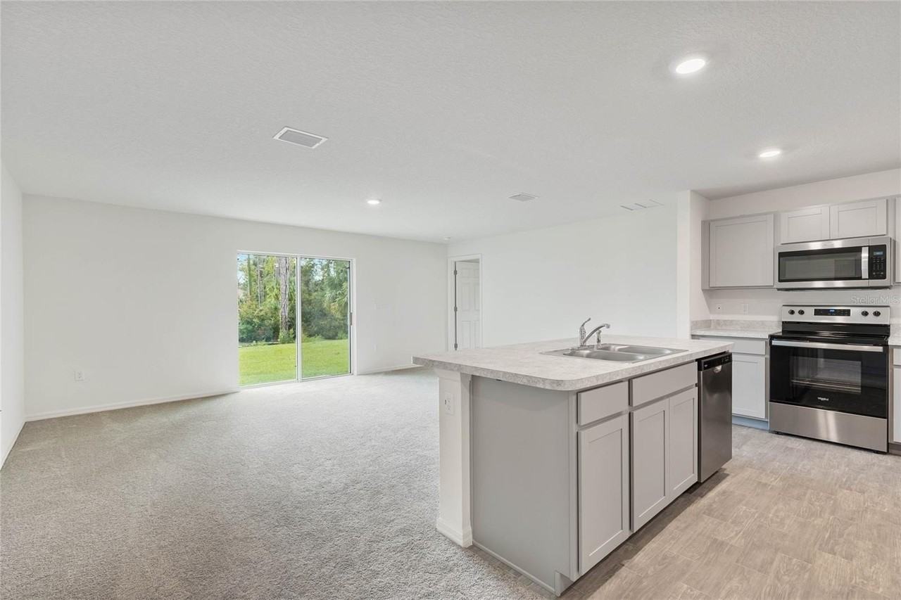 134 Rolling Sands Dr - Photo 5 of 29