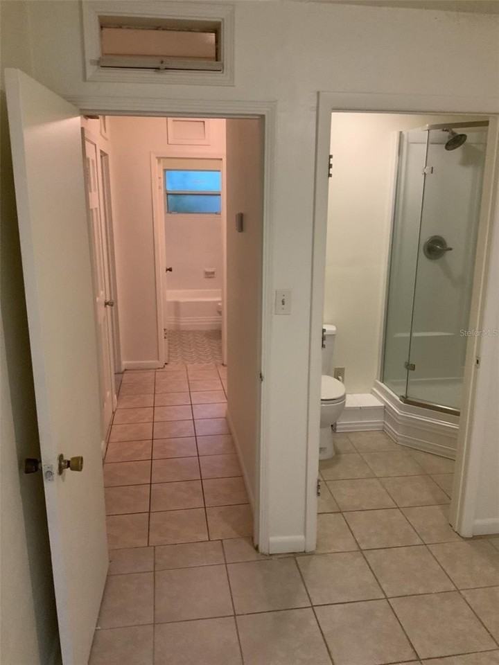 217 Nw 36th Dr - Photo 6 of 16