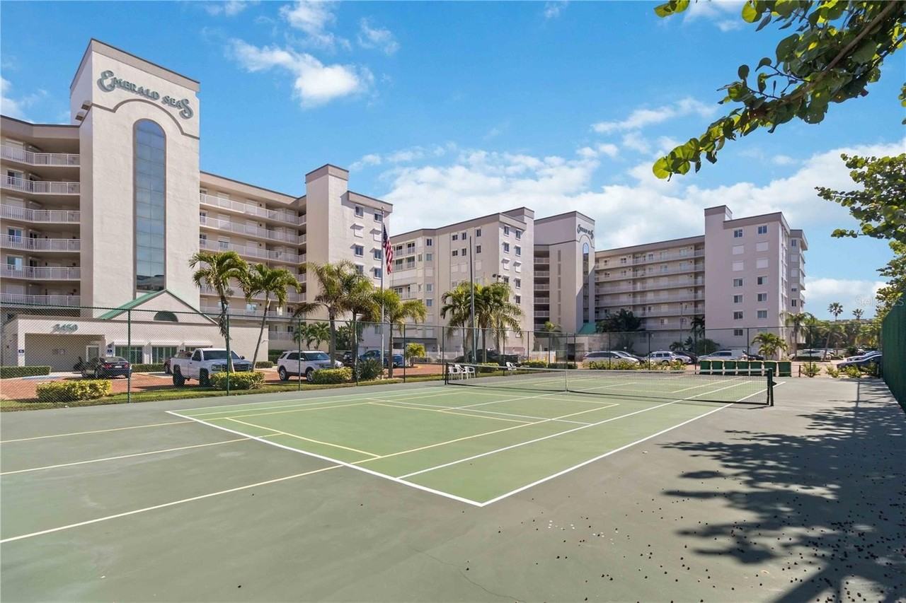 3400 Ocean Beach Blvd #610 - Photo 6 of 32