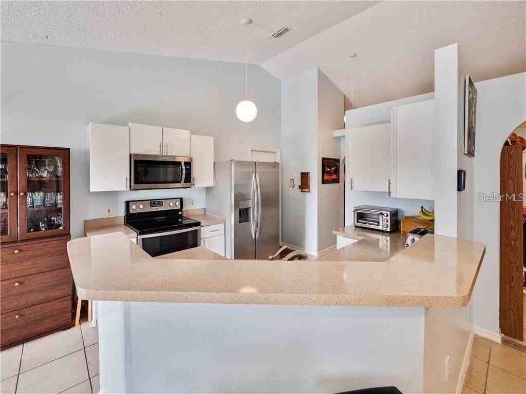 709 Del Prado Drive - Photo 4 of 15