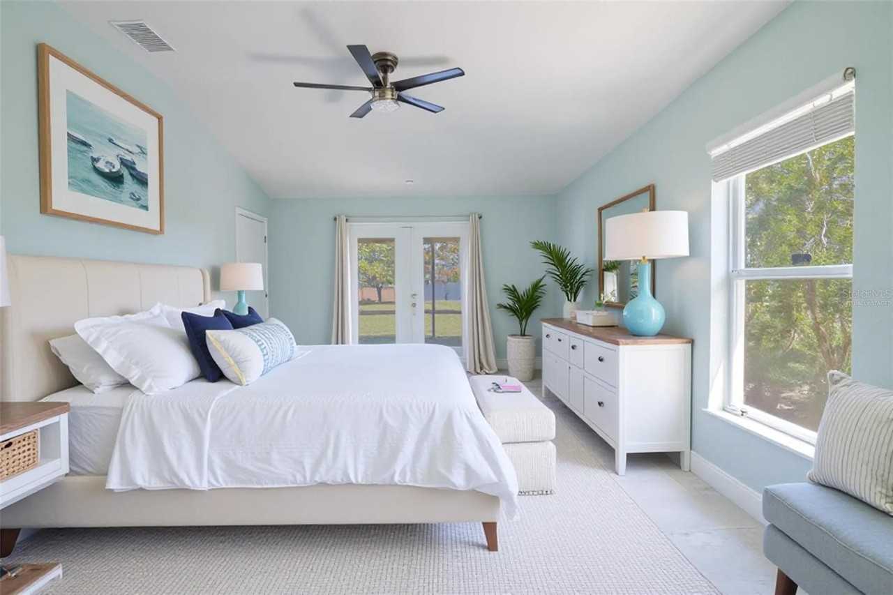 4127 Island Lakes Drive - Photo 4 of 28