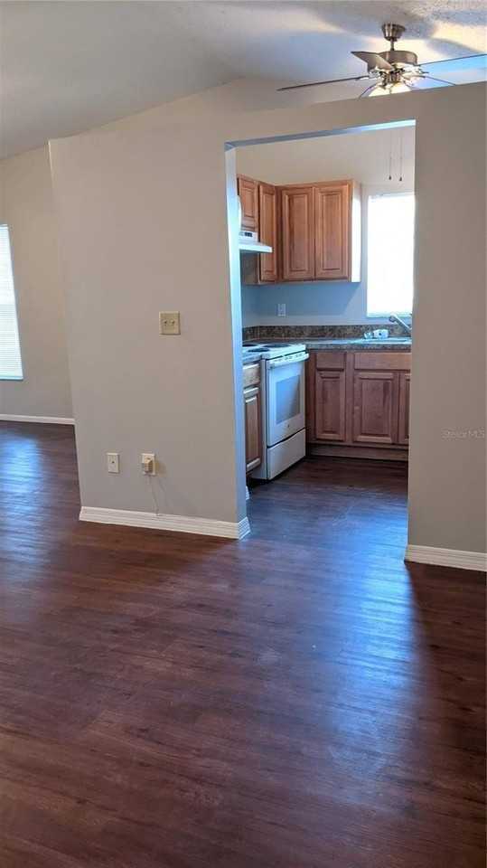 1284 Roma Ct - Photo 4 of 24