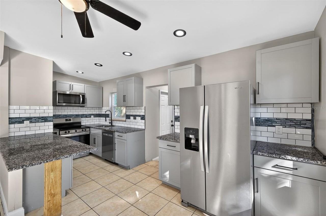 2245 17th Ave S - Photo 7 of 41