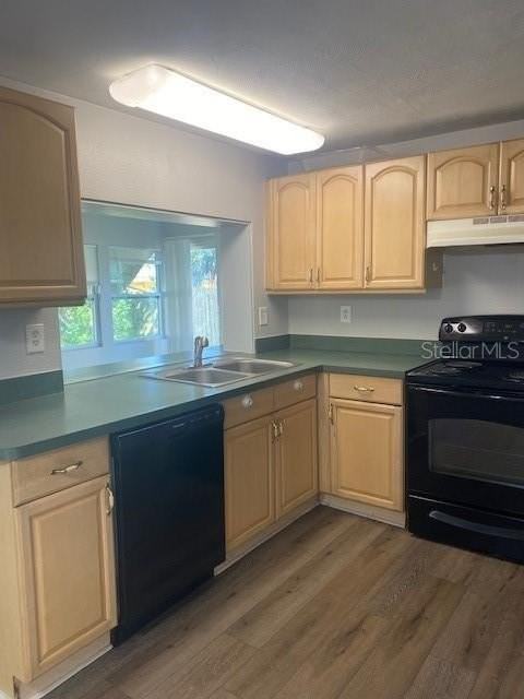 3741 Kingsbury Dr - Photo 2 of 16