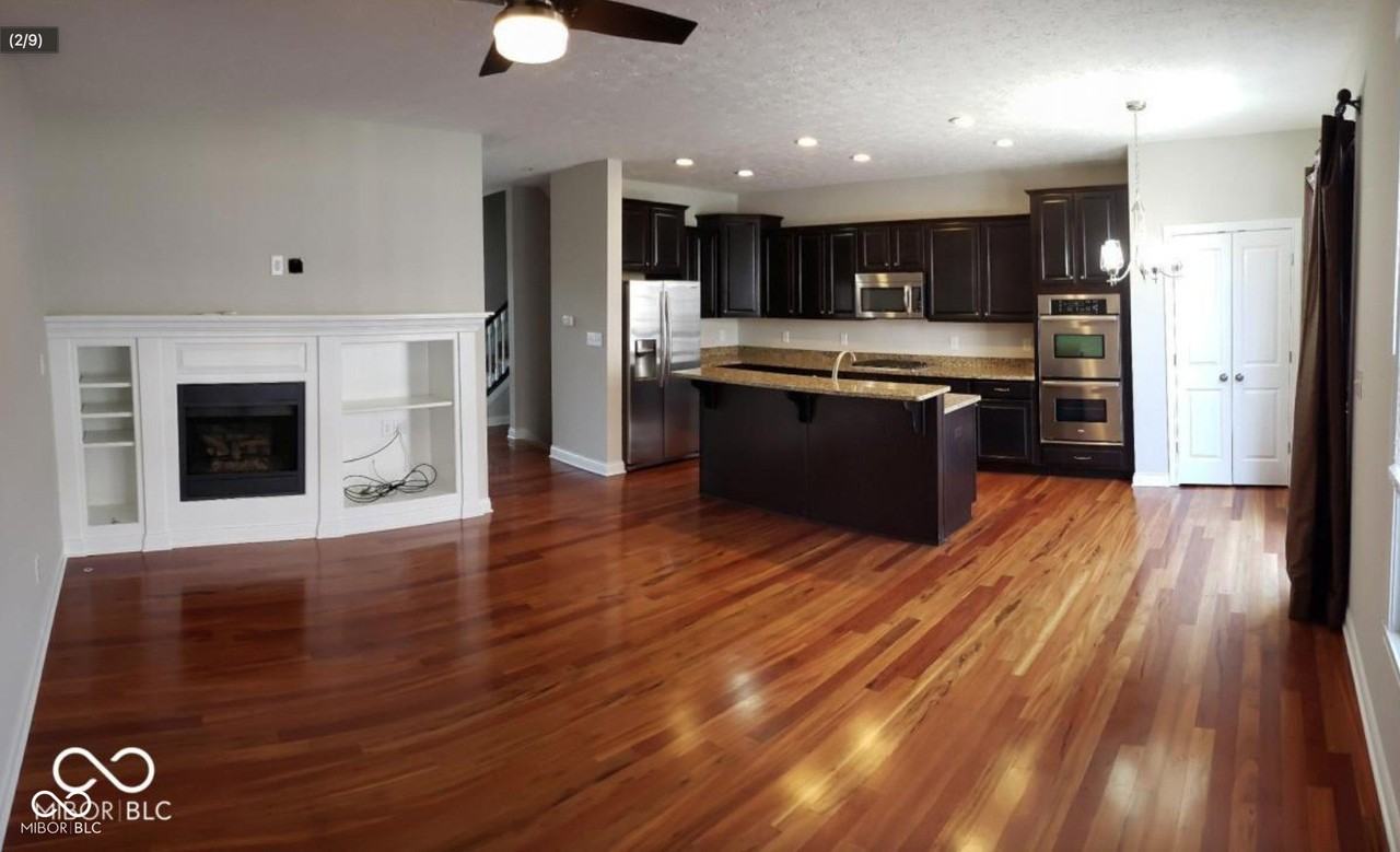 13640 Whitten Dr N - Photo 3 of 10