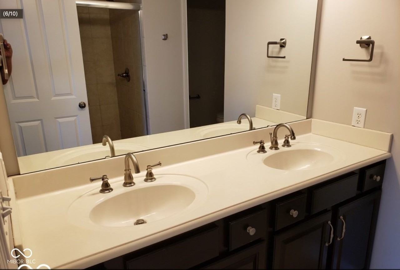 13640 Whitten Dr N - Photo 6 of 10