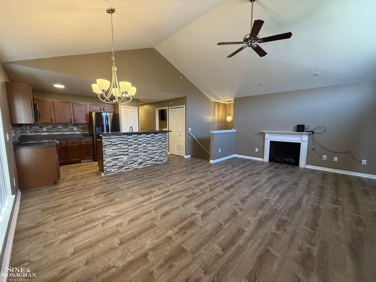 27017 Carrington Pl - Photo 5 of 35