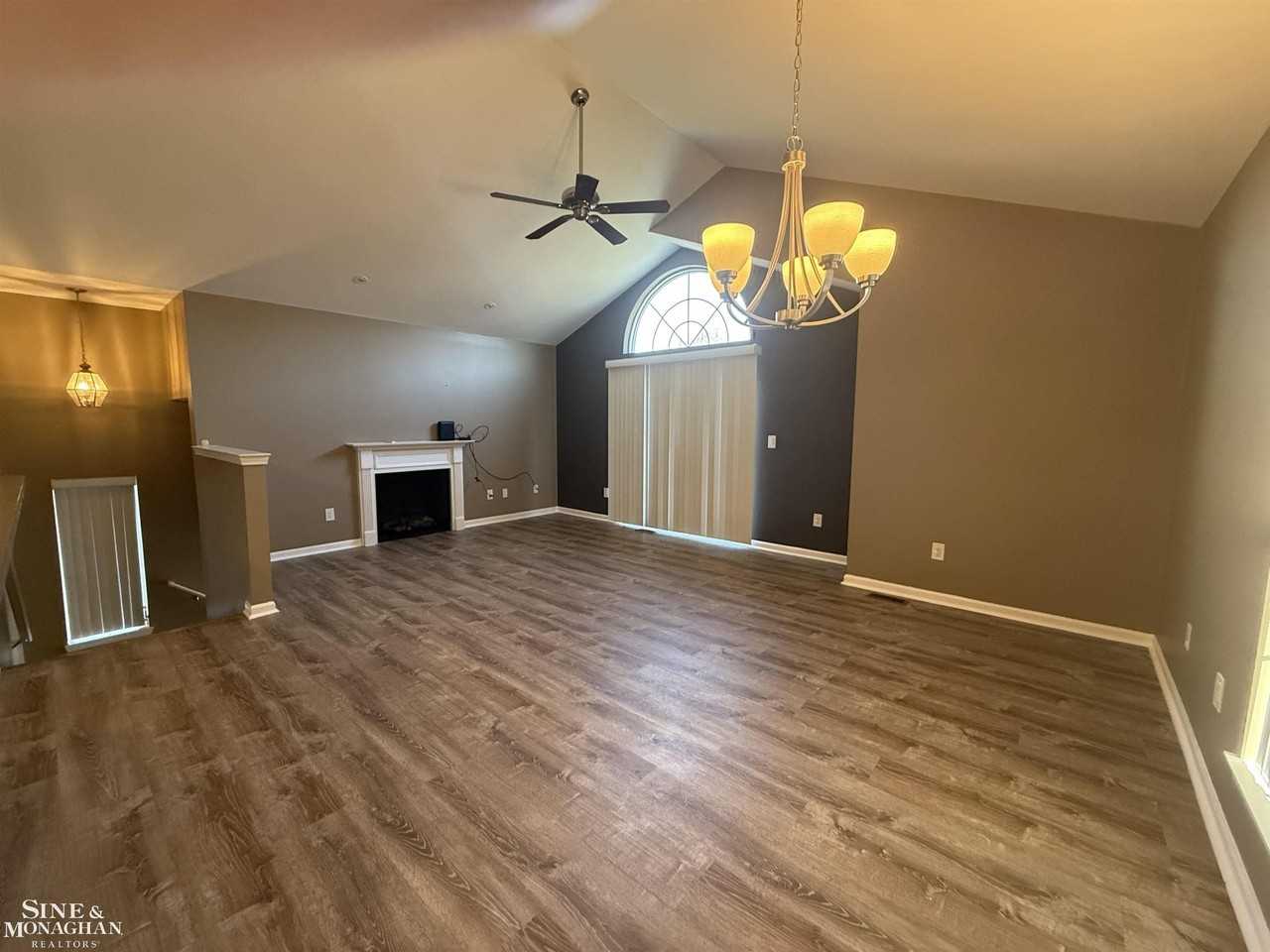 27017 Carrington Pl - Photo 7 of 35