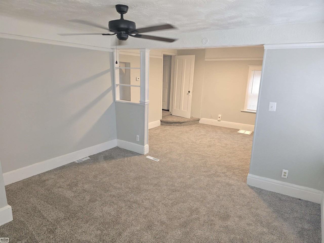 33130 Robeson St - Photo 7 of 24