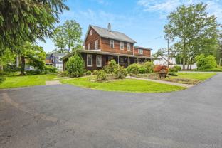 570 Western Highway South - Photo 1 of 1