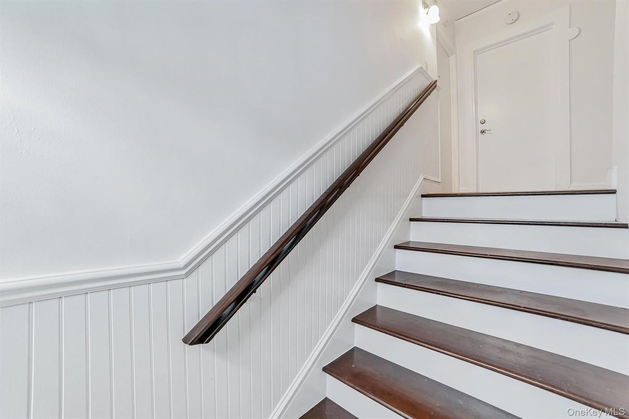 69 Prospect St Apt 2 #2 - Photo 3 of 29