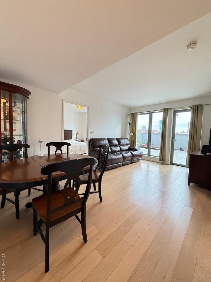 13835 39th Ave Apt 4b #4B - Photo 6 of 19