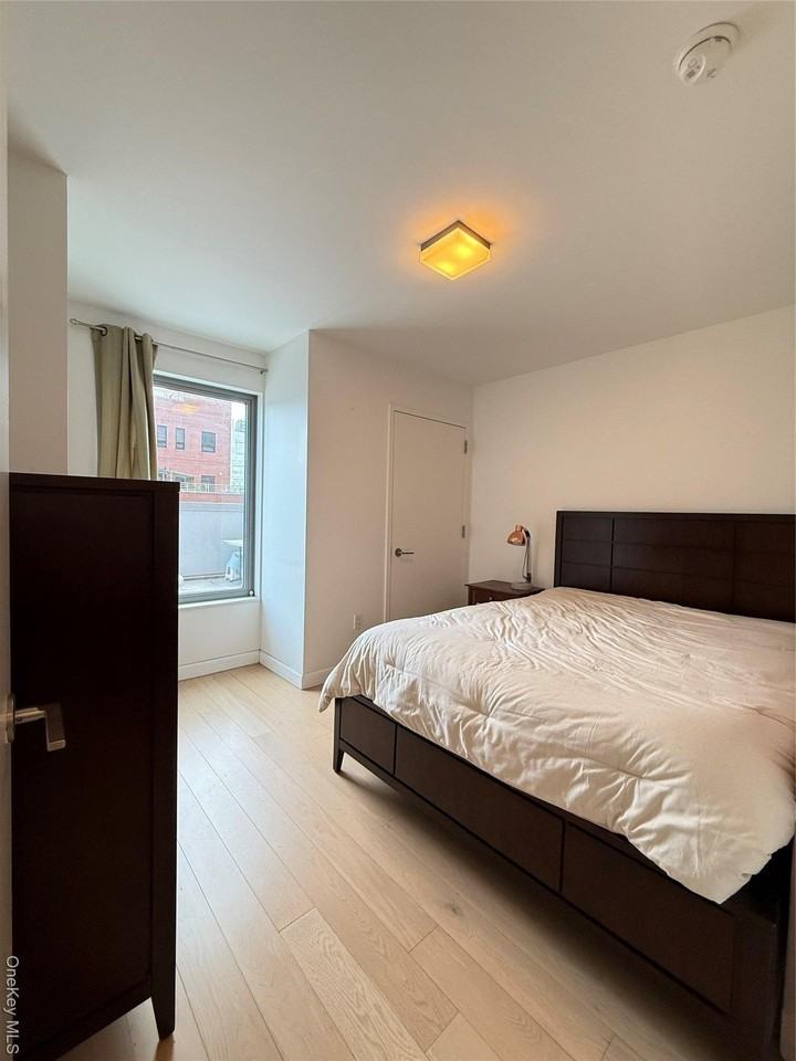 13835 39th Ave Apt 4b #4B - Photo 7 of 19