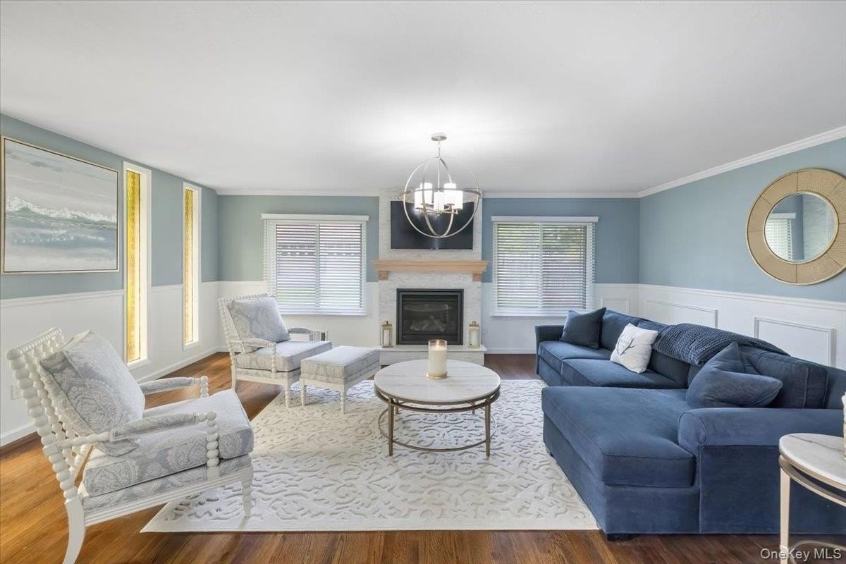 107 Tennyson Dr - Photo 4 of 41