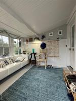 featured image of 10 River Avenue