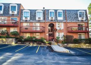 55 North Broadway #2-21C - Photo 1 of 1