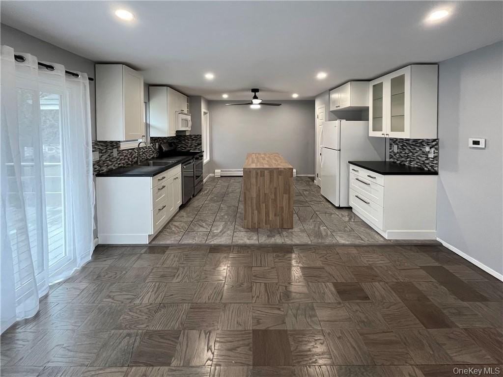 7 Brush Ct - Photo 2 of 10