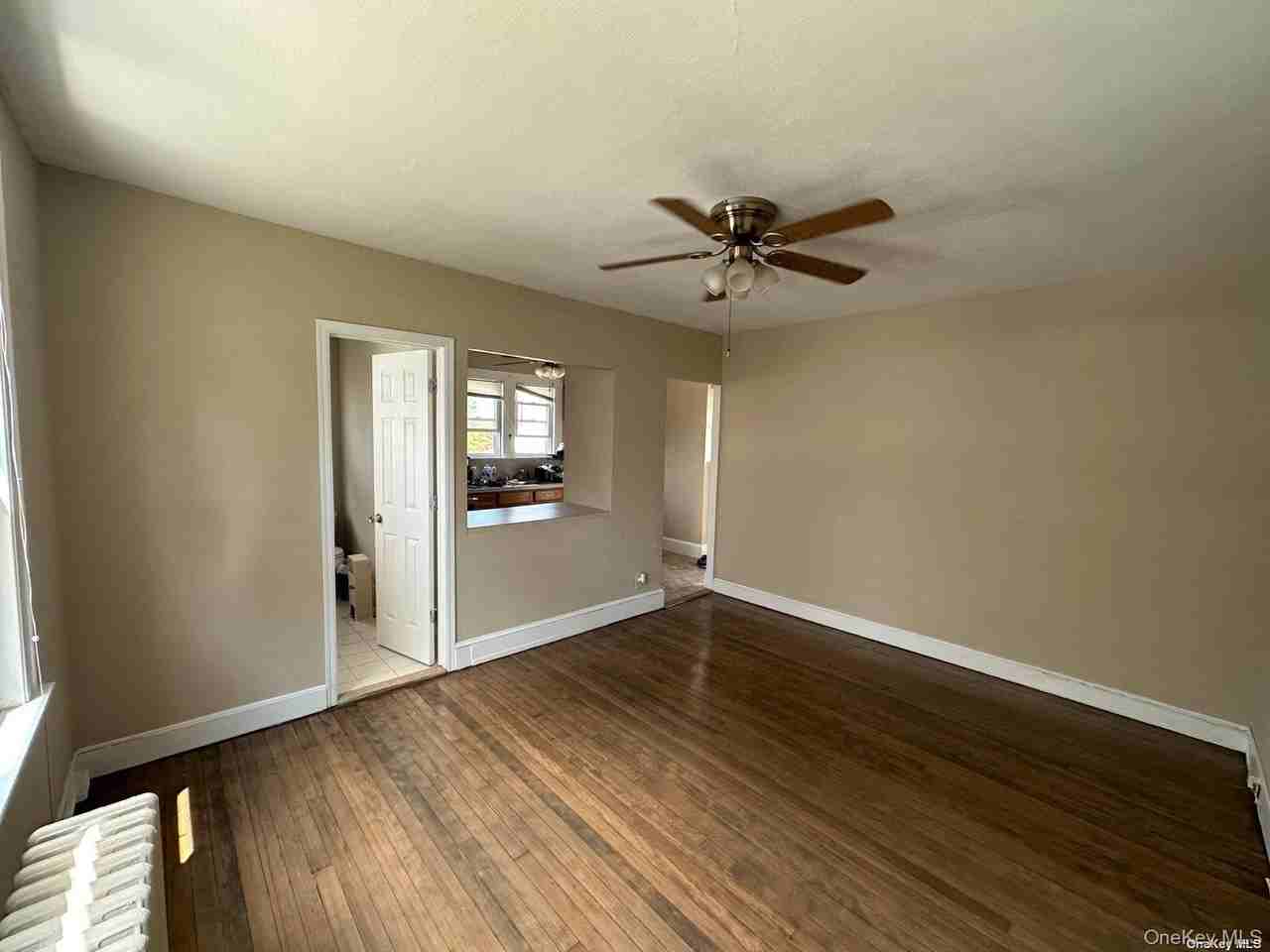 93 Lehigh St - Photo 2 of 5