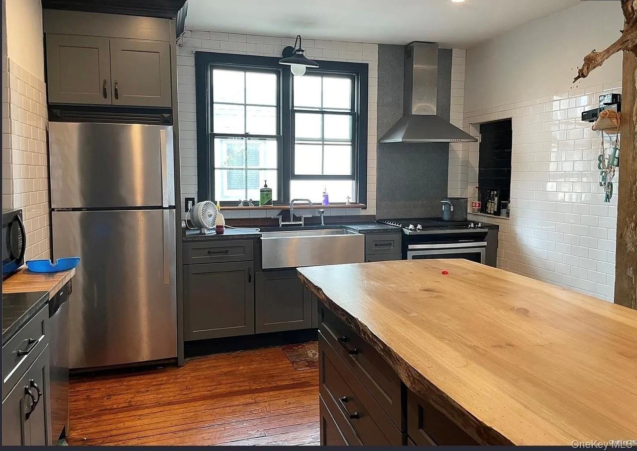 418 E Olive St - Photo 6 of 8