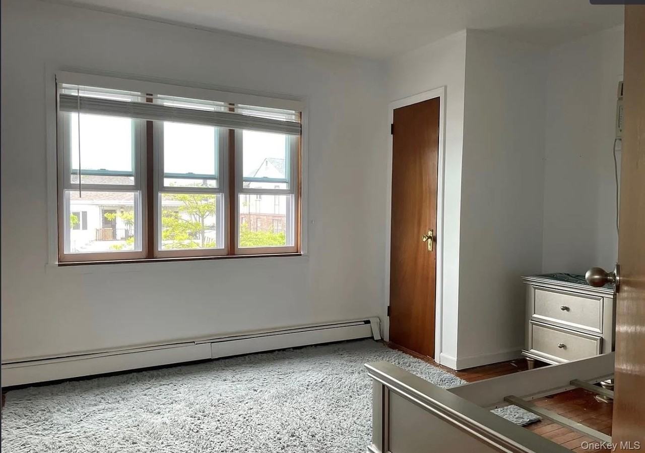 418 E Olive St - Photo 7 of 8