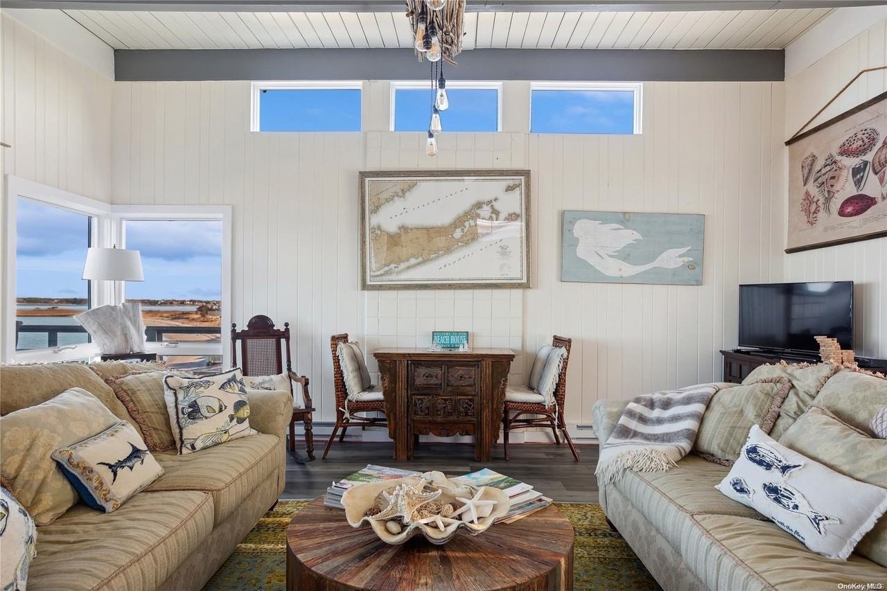 400 Dune Road - Photo 3 of 19