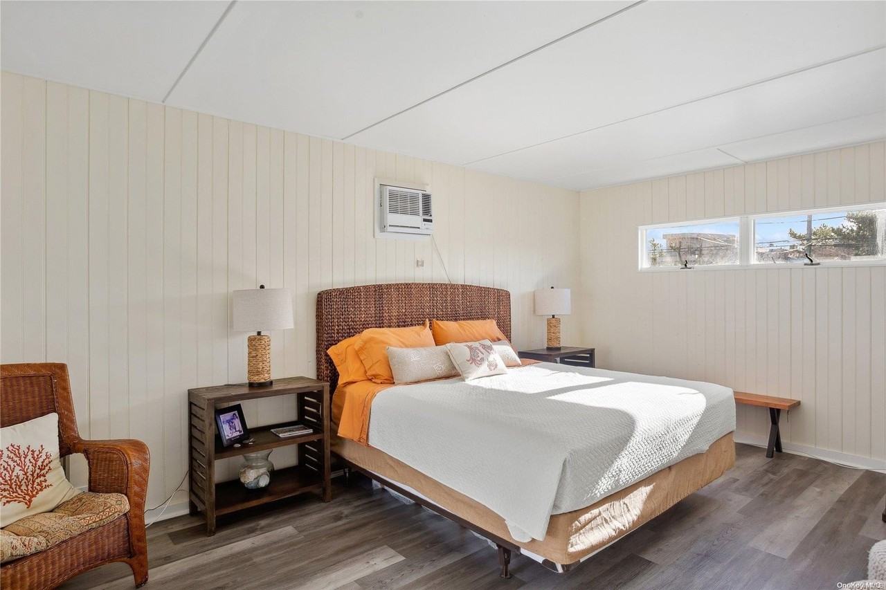 400 Dune Road - Photo 6 of 19