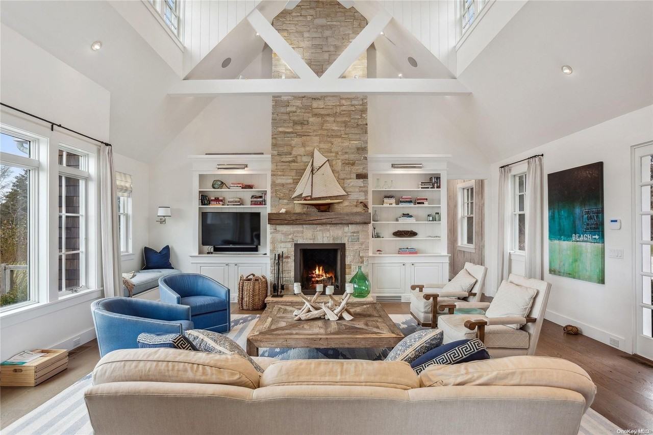 18 Pleasant Ave - Photo 6 of 24