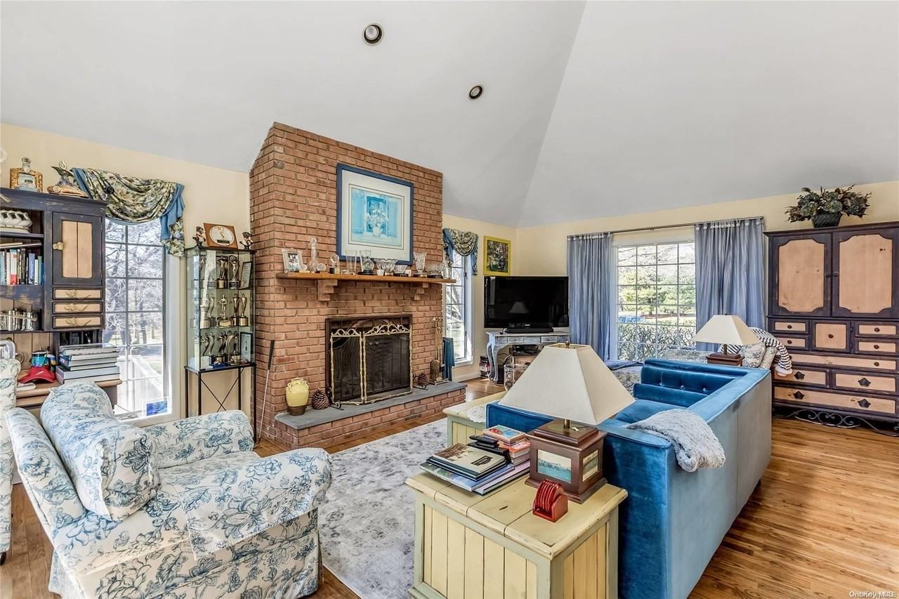 3 Pine Grove Court - Photo 5 of 24