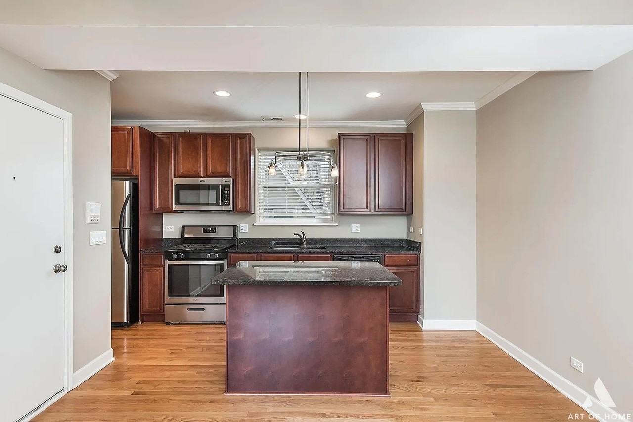 3707 North Kenneth Avenue #215 - Photo 4 of 12