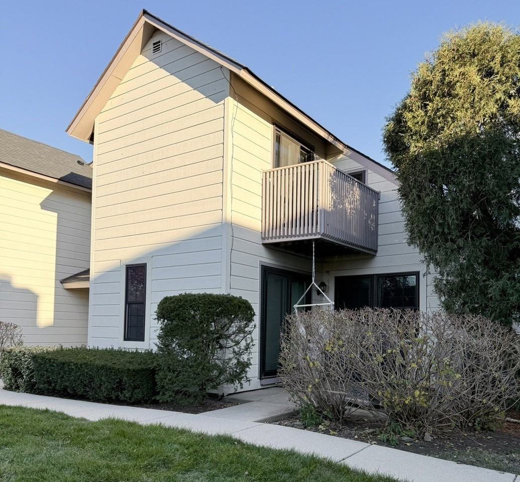 633 Chip Court - Photo 2 of 18