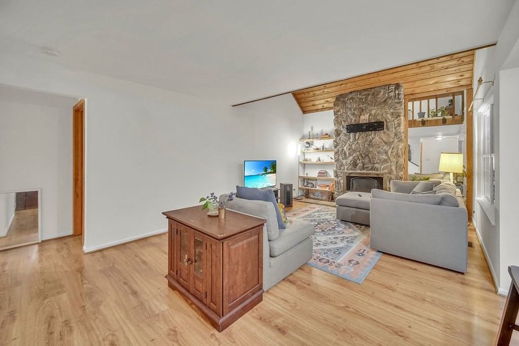 633 Chip Court - Photo 7 of 18