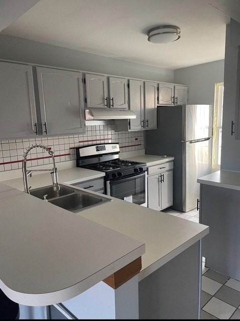 1511 Crabtree Drive - Photo 2 of 15