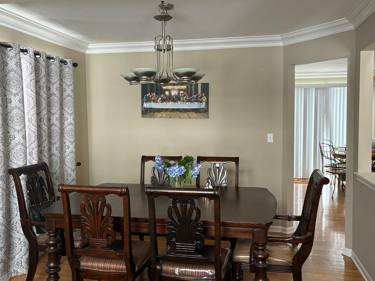 1375 Burnett Drive - Photo 5 of 17