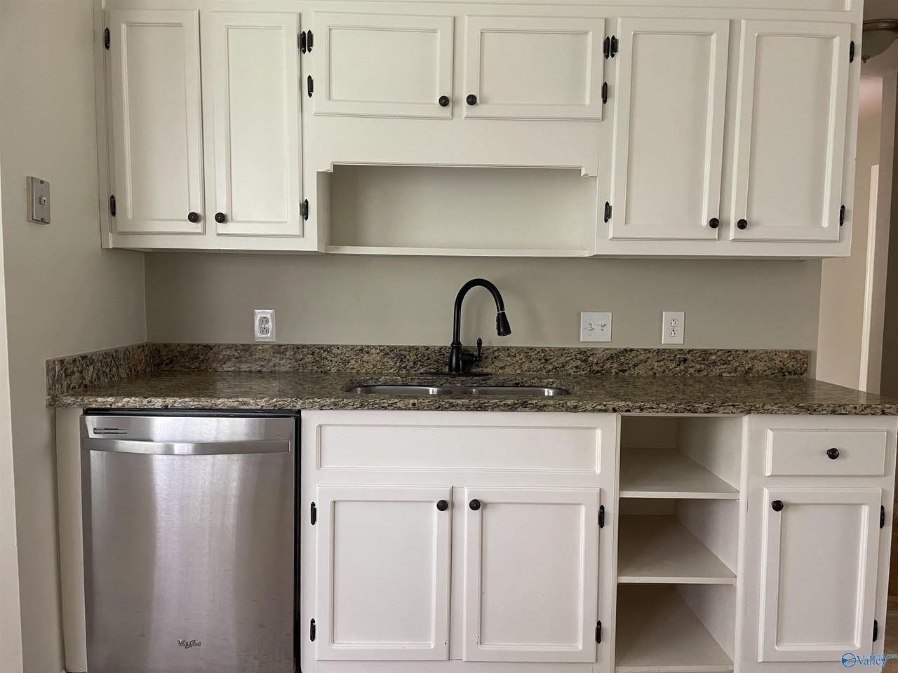 2101 Stapp Dr Ne - Photo 3 of 19