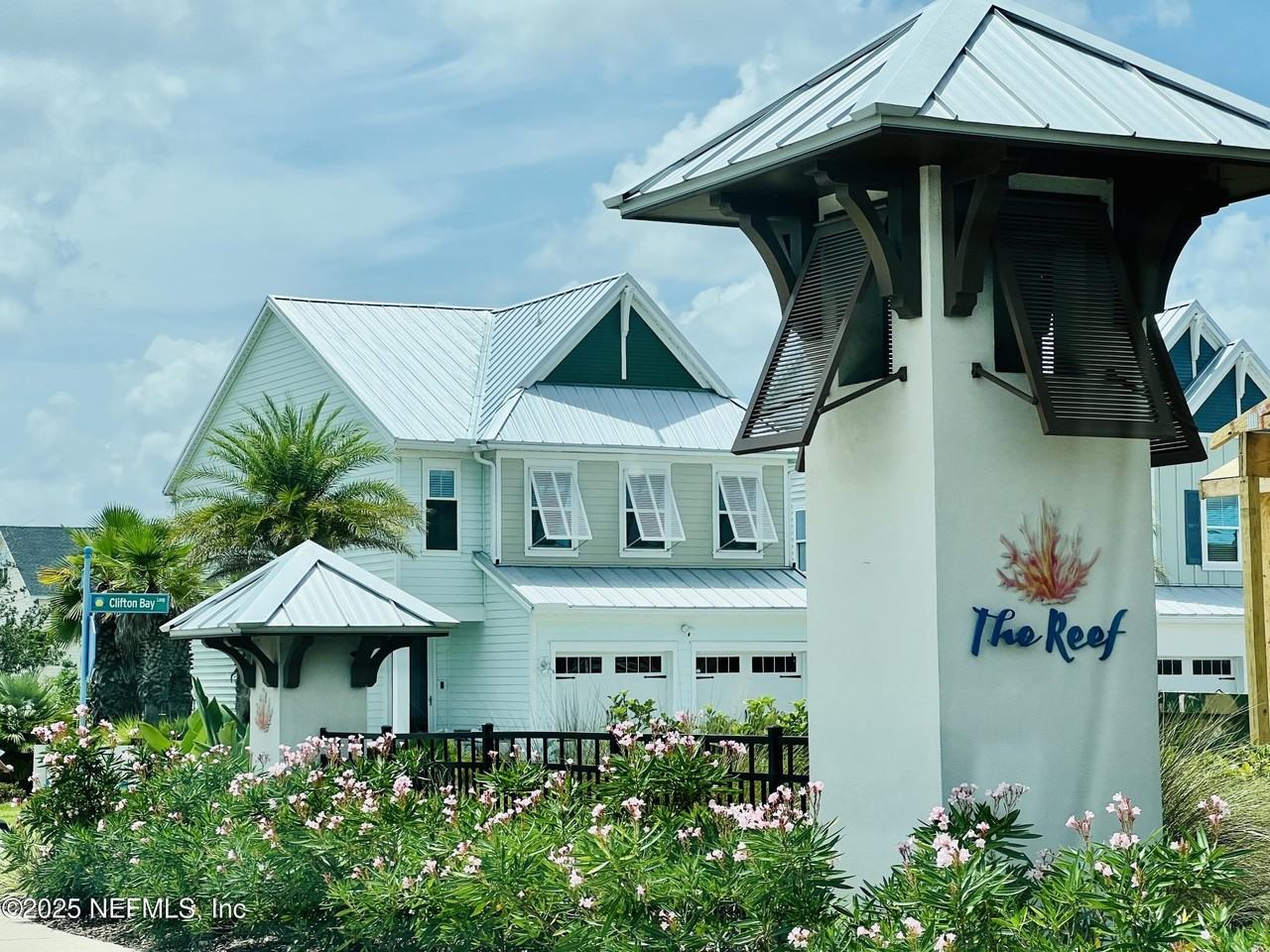 237 Boracay Cir - Photo 3 of 43