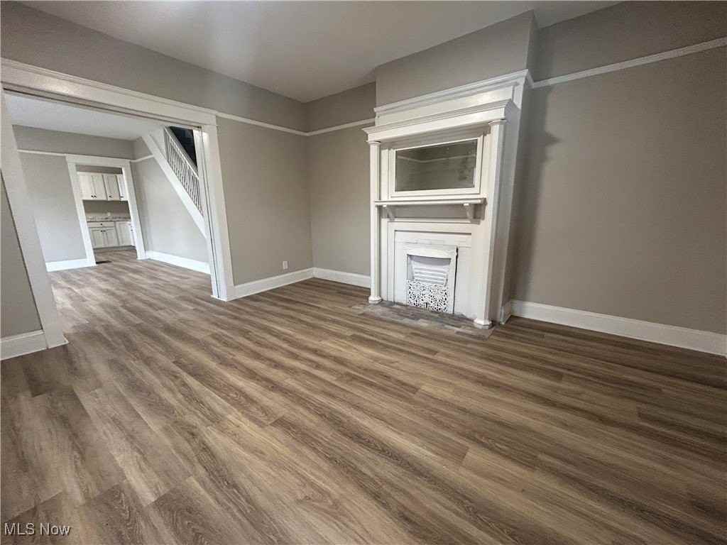 7417 Linwood Ave - Photo 3 of 32