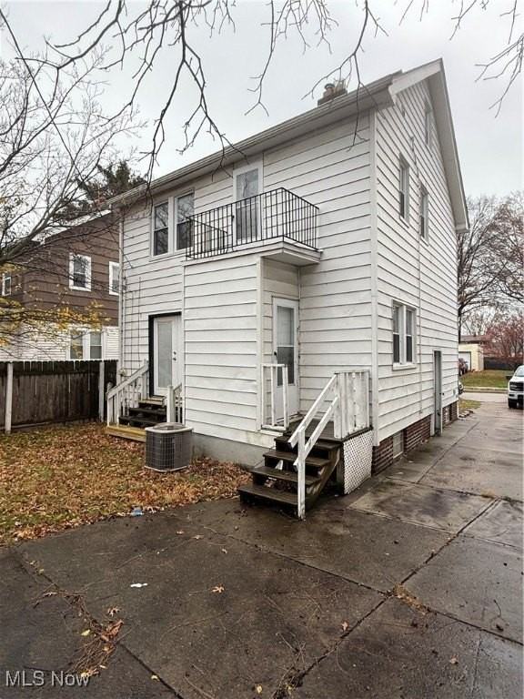 19600 Pasnow Ave - Photo 2 of 21