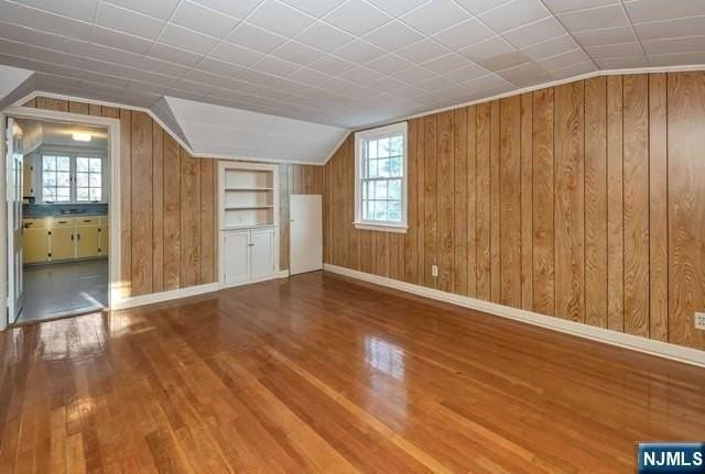 524 N Monroe St - Photo 4 of 11