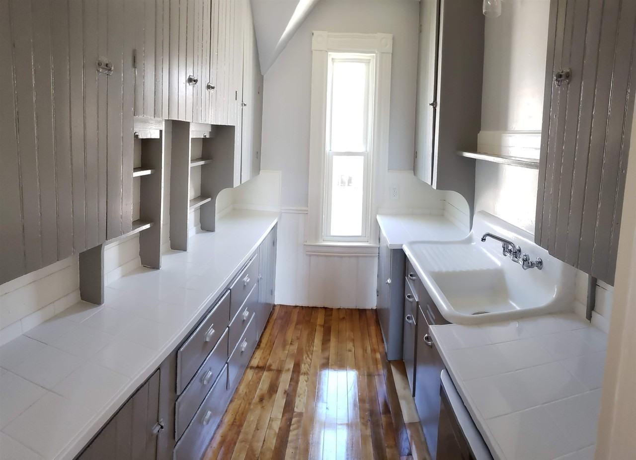 32 Hevey St #3 - Photo 4 of 12