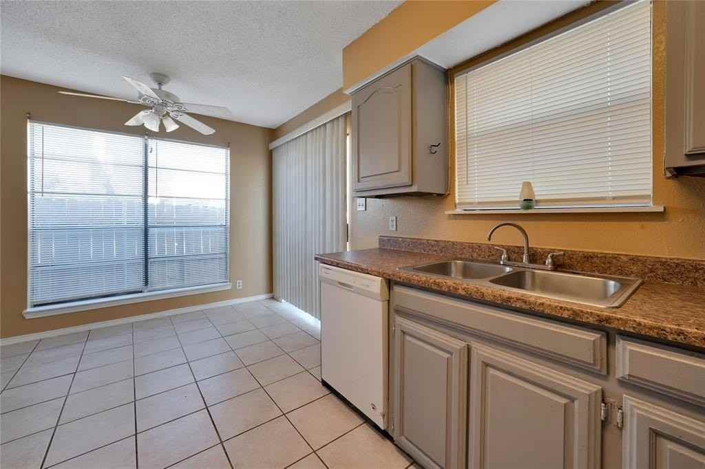 201 S Las Vegas Trl - Photo 7 of 25