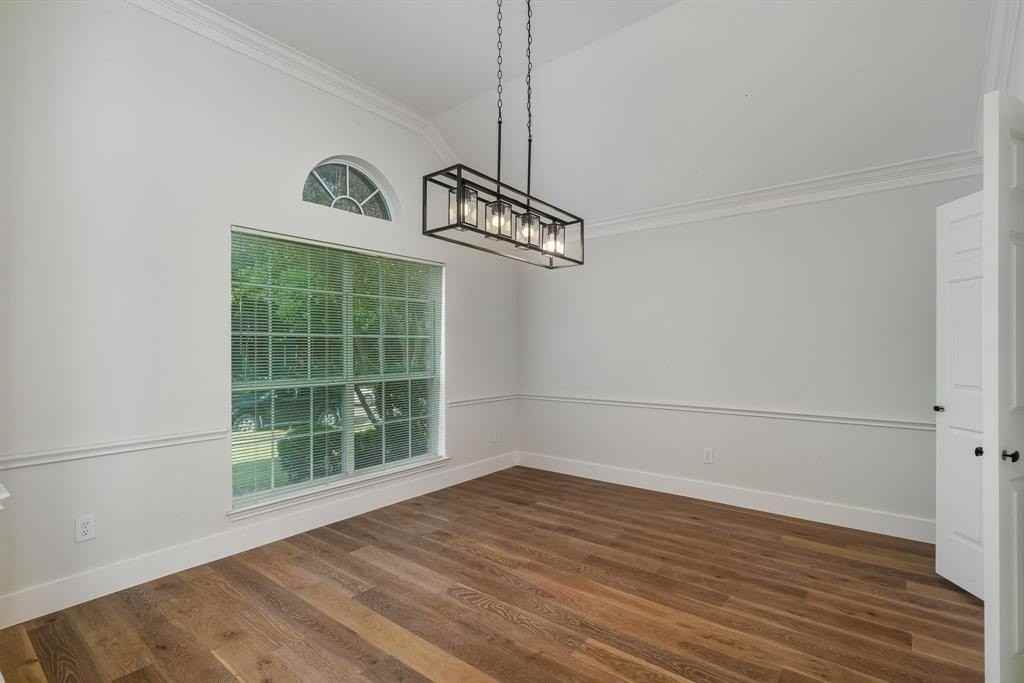 4220 Oak Grove Dr - Photo 7 of 28