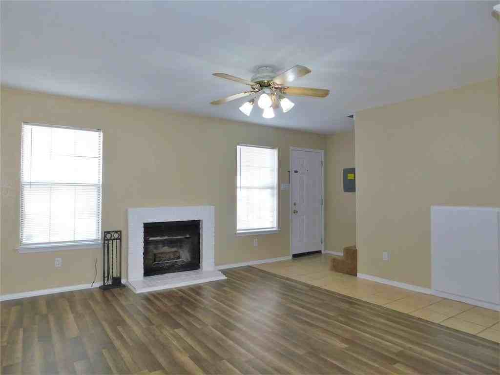 1259 Dallas Dr - Photo 2 of 20