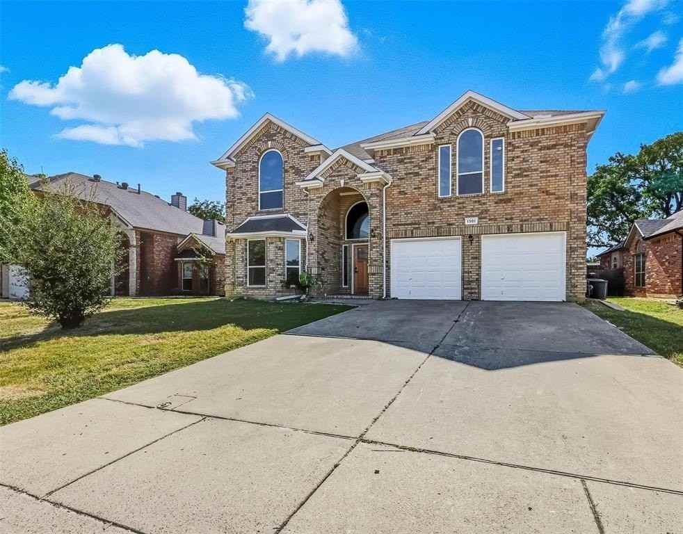 1501 Monte Carlo Dr - Photo 2 of 36