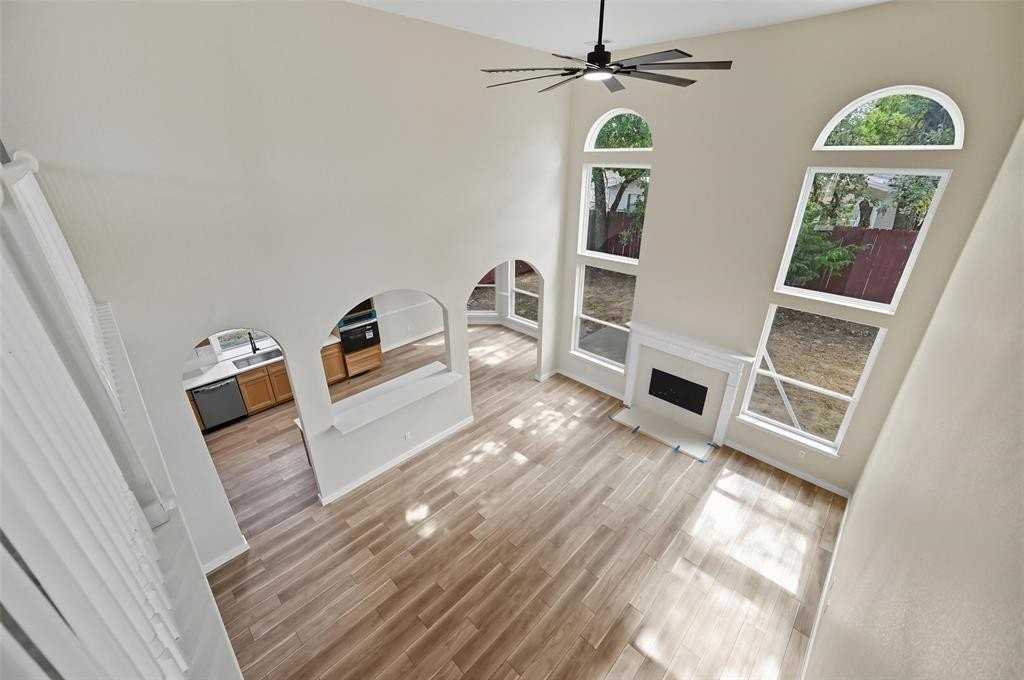 1501 Monte Carlo Dr - Photo 6 of 36